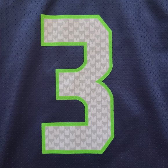 Seattle Seahawks Jersey  NFL Official #3 Russell Wilson - YOUTH Size LARGE - Picture 3 of 7